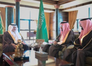 أمير تبوك يبارك انطلاقة التجمع الصحي بالمنطقة