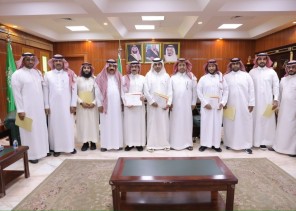 ‏مدير تعليم الجوف يكرم المدارس المتميزة في تنفيذ برنامج “اكتشف مسارك”