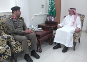 محافظ الجبيل “الداود” يستقبل مدير شرطة المحافظة العقيد الرشيد