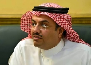 استشاري أمراض القلب “خالد النمر” يحذر من تناول كمية كبيرة من فيتامين ” C “