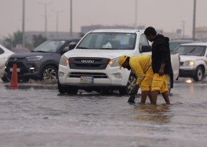 أمانة حفرالباطن تواصل أعمالها الميدانية أثناء الحالة المطرية التي تعيشها المُحافظة