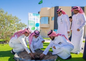 مكونات تجمع حفر الباطن الصحي تشارك في حملة التشجير بالمحافظة