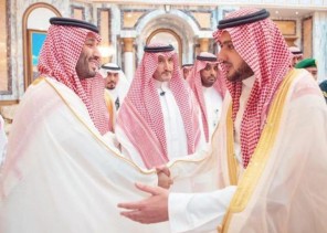 محمد بن فيصل يحصل على الدكتوراة في القانون مع مرتبة الشرف