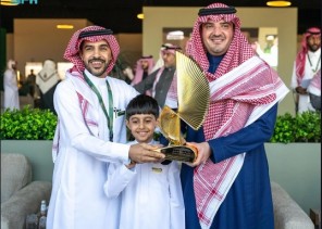 الأمير عبدالعزيز بن سعود يرعى ختام كأس العلا للصقور
