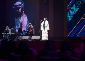 “حلم” ومحمد أولياء يشعلان أجواء “مهرجان الكُتّاب والقُراء” في سادس لياليه