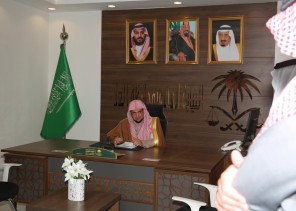 النائب العام يتفقد نيابتي المدينة المنورة والعلا