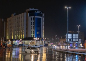 أمانة حفرالباطن ترفع أكثر من 4880 م3 من مياه الأمطار في عدد من المواقع