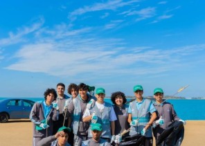 أمانة جدة تطلق مبادرتي جدة متنفسنا وبيدنا نجعلها خضراء بمشاركة طلاب وطالبات مدراس المكتشف العالمية