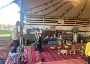 يضم العديد من المقتنيات الثمينة.. لجنة شؤون الأسرة وبلدية طبرجل ينظمان ” ركن أجدادنا ” احتفالاً بـ”يوم التأسيس”
