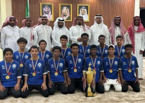 محافظ بيش يستقبل أكاديمية صقور المستقبل أبطال دوري المنطقة