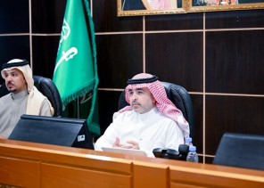 “‏العوفي” يعقد اجتماعا مع رؤساء البلديات لمتابعة خطة العمل في رمضان