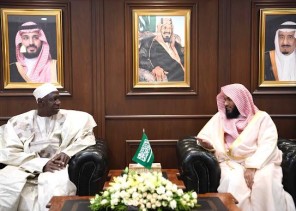 مدير عام الشؤون الإسلامية بمكة المكرمة يستقبل رئيس جمعية إتحاد المدارس بجمهورية السنغال