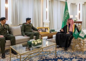 أمير الجوف يتسلّم التقرير السنوي لسجون المنطقة