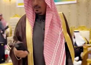 معرف قرية البرقة  “مشعل بن سويد الغثي” يهنئ القيادة بمناسبة عيد الفطر المبارك