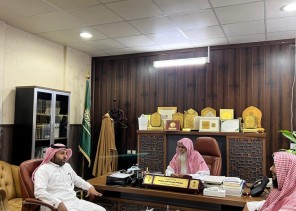 مفوض الإفتاء بجازان يستقبل المدير التنفيذي لجمعية البر الخيرية بمحافظة الدرب