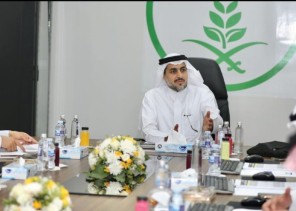 نائب وزير “البيئة” يقف على جاهزية الوزارة وخططها التشغيلية لحج هذا العام