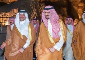 نائب أمير المنطقة الشرقية يلتقي رجال وسيدات ورواد الأعمال في محافظة الأحساء