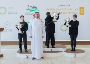 لقب بطولة العالم الأولى للقدرة الدولية للهجن “سعودي”