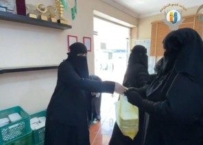 سواعد الحي بمركز المسفلة يوزع 3800 وجبة ساخنة