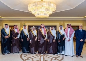 نائب أمير الشرقية يستقبل الجهات الداعمية الداعمة لسباق الجري الدولي ٢٥