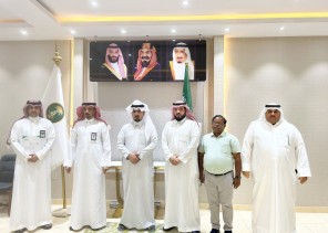 البيئة والتعليم تتباحثان تفعيل آلية الحملة الصيفية للتوعية ومحو الأمية بحفر الباطن