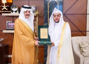 أمير الشرقية يستقبل قاضي بمحكمة الأحوال الشخصية