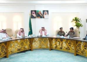 محافظ صبيا يرأس اجتماع اللجنة الفرعية للدفاع المدني بالمحافظة