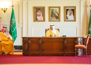 أمير تبوك يثمن جهود منسوبي الإمارة في تحقيق العديد من المكتسبات والمنجزات لخدمة المواطن والمقيم .