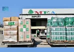 الطائرة الإغاثية السعودية الـ 20 تصل إلى لبنان