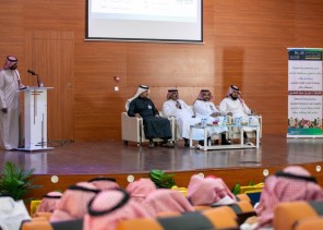 مدير تعليم حائل يجتمع مع مديري ومديرات المدارس بالحائط لاستعراض أهمية دور مدير المدرسة