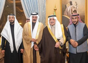 أمير منطقة تبوك يستقبل المواطن عبداللطيف العطوي الذي تنازل عن قاتل ابنه لوجه الله تعالى