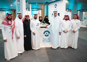 نائب أمير منطقة مكة المكرمة يكرم رحلات ومنافع