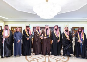 نائب أمير الشرقية يلتقي أعضاء مجلس إدارة جمعية عنك الخيرية