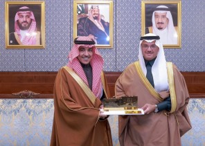 سمو محافظ الأحساء يستقبل وزير الإعلام ويبحثان أوجه التعاون في تعزيز الرسالة الإعلامية التي تبرز تطلعات الوطن وإنجازاته