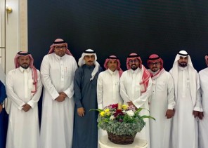 وسط أجواء مفعمة بالمحبة..  منسوبوا أشعة تجمع جازان يكرمون الدكتور كليبي لحصوله «استشاري»