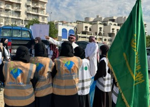 بيئة مكة تقوم بمبادرة لتنظيف شاطيء الحمراء بجدة