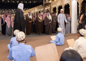 سمو محافظ الأحساء يدشّن مهرجان “ليالي القيصرية”