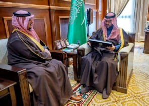 الأمير فيصل بن فهد يستعرض أبرز أعمال ومشاريع أمانة حائل