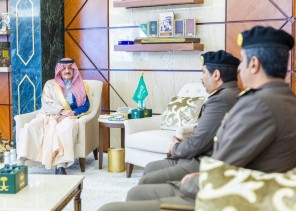 سمو أمير الشرقية يستقبل مدير شرطة المنطقة