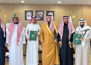 “جمعية أبواب للعمل التطوعي” وفريق محافظة المندق للتطوع يوقعان مذكرة شراكة لتعزيز وتمكين العمل التطوعي