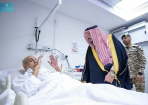 لإدخال السرور عليهم.. أمير القصيم يزور دار رعاية المسنين بعنيزة ويشيد بالخدمات المقدمة
