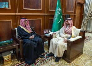 نائب أمير حائل يستقبل رئيس جمعية القريّة ويطلع على خططها المستقبلية في مجال التراث