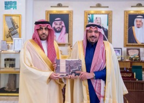 أمير القصيم يتسلّم تقرير إدارة المجاهدين الخاص بعام 2024 .. ويشيد بجهودها الأمنية