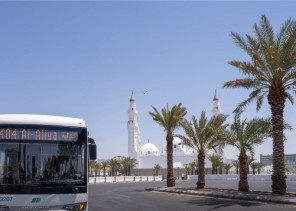 من محطة قطار الحرمين السريع إلى المسجد النبوي… حافلات المدينة تعلن عن توفر مسار على مدار 22 ساعة