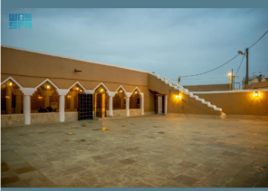 مسجد القلعة في حوطة بني تميم يخضع للتطوير ضمن مشروع الأمير محمد بن سلمان للمساجد التاريخية