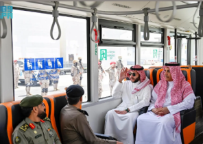 محافظ الطائف يتفقد جاهزية مطار الطائف لاستقبال حجاج بيت الله الحرام