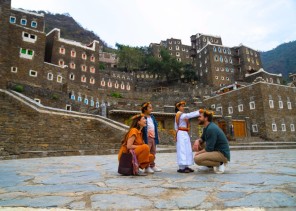 انطلاق رحلات جوية مباشرة من الكويت إلى عسير ضمن برنامج «لوّن صيفك 2025»