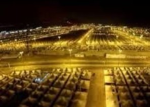 عرفات يتوهّج نورًا.. أمانة العاصمة المقدسة تُنير المشعر بـ20 ألف وحدة إنارة