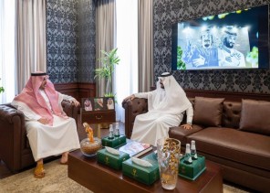 “أكبر جدارية وطنية” في الجوف.. نواف الدرعان يروي لحظة تلاقي الفن بالقيادة (حوار)