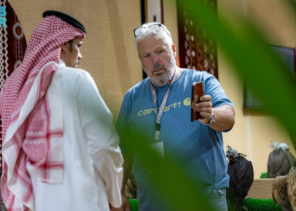 مزرعة “جيف” البريطانية تشارك بـ40 صقرًا في المزاد الدولي لمزارع إنتاج الصقور 2025 بالرياض